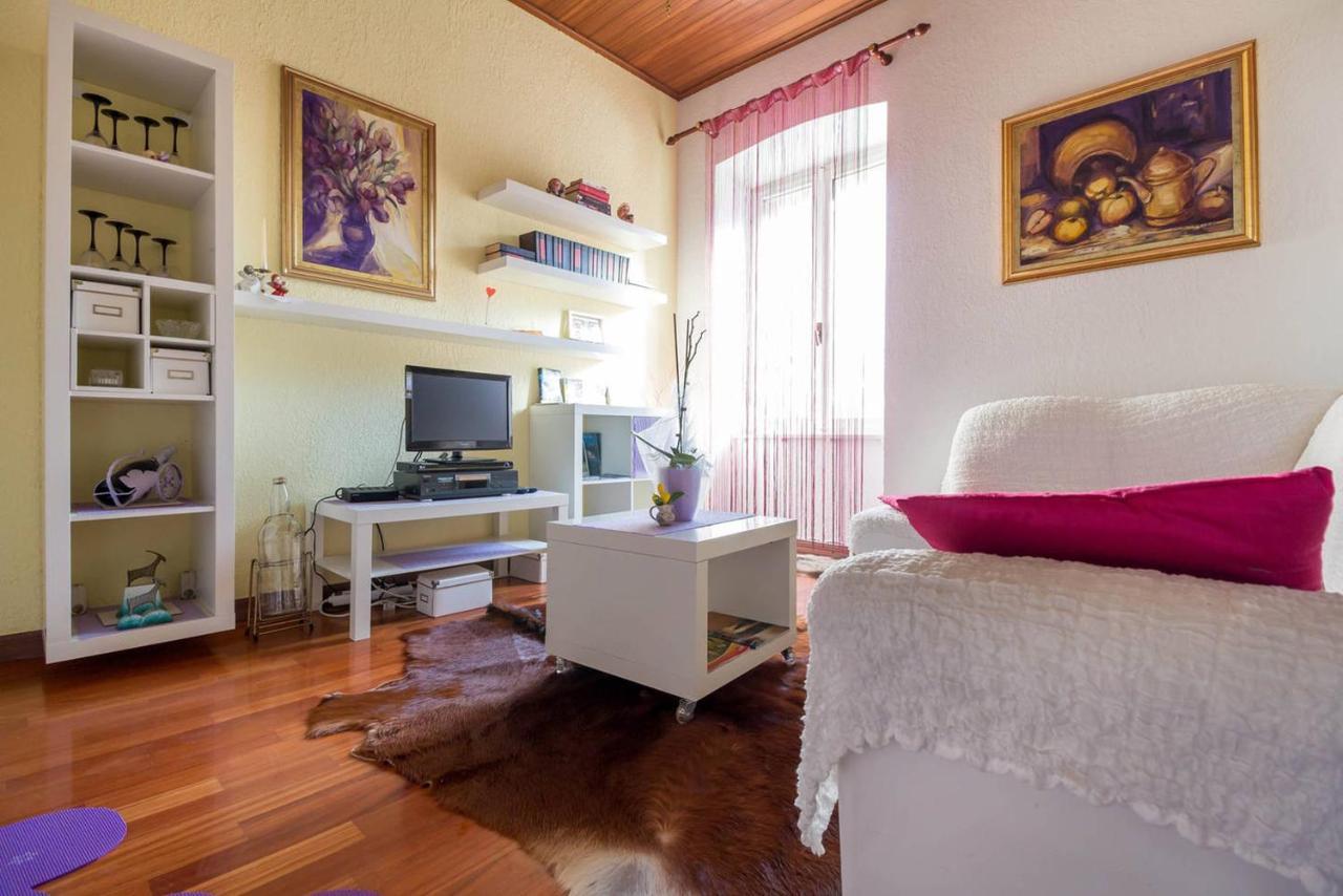 Kuca Za Odmor Lucy Pula Exterior foto