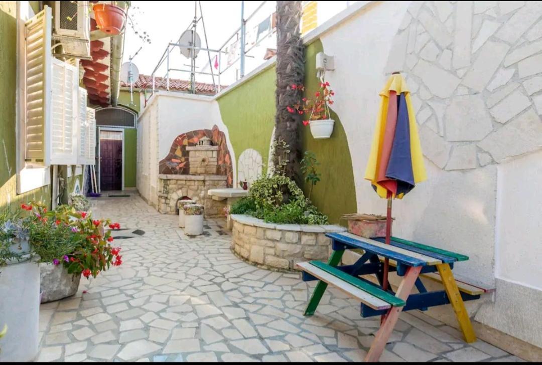 Kuca Za Odmor Lucy Pula Exterior foto