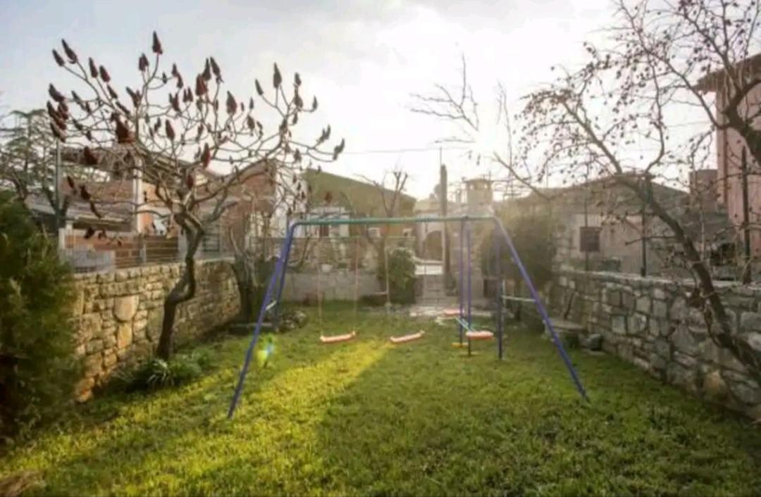 Kuca Za Odmor Lucy Pula Exterior foto